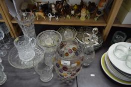 MIXED LOT HOUSEHOLD GLASS WARES