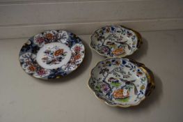 PAIR OF DAVENPORT SHELL FORMED DISHES (A/F)
