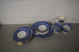QUANTITY OF ROYAL ALBERT BLUE DECORATED TABLE WARES