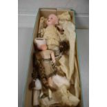 BOX OF VARIOUS SMALL PORCELAIN AND OTHER MINIATURE DOLLS