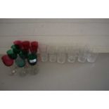 COLLECTION VARIOUS DRINKING GLASSES TO INCLUDE CRANBERRY AND TURQUOISE BOWLS, WINES