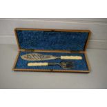 CASED PAIR OF SILVER PLATED FISH SERVERS