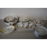 QUANTITY OF ROYAL WORCESTER EVESHAM AND OTHER PATTERN TABLE WARES