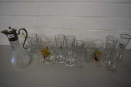 MIXED LOT OF DRINKING GLASSES AND A MODERN DECANTER