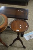 SMALL REPRODUCTION WINE TABLE ON TRIPOD BASE, 35CM WIDE