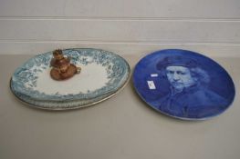 CONTEMPORARY DELFT WALL CHARGER TOGETHER WITH TWO FURTHER MEAT PLATES AND AN OIL LAMP