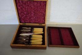 HARDWOOD CUTLERY CASE CONTAINING FISH CUTLERY