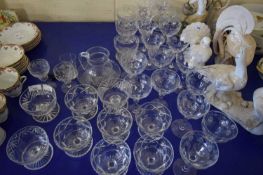 COLLECTION OF 20TH CENTURY CUT GLASS WARES TO INCLUDE CHAMPAGNE BOWLS, SUNDAE DISHES ETC