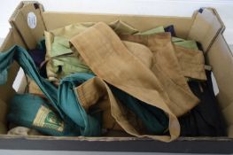 BOX CONTAINING VINTAGE FISHING ROD CASES
