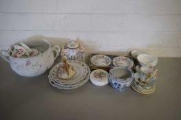 MIXED LOT : BLUSH WORCESTER MINIATURE EWER (A/F), DECORATED PLATES, CHAMBER POT ETC