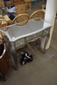 MIRRORED TOP MODERN DRESSING TABLE