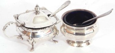 Mixed Lot: small silver mustard, square form, hinged lid with urn finial, blue glass liner and