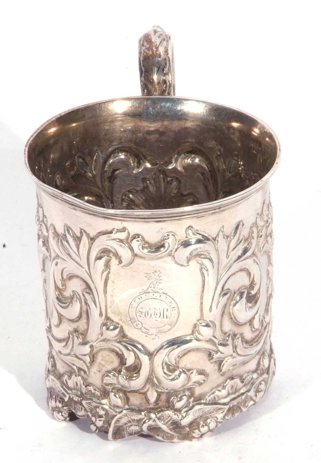 Scottish silver mug of cylindrical form, elaborately embossed with flowers and scrolls around an - Image 6 of 6