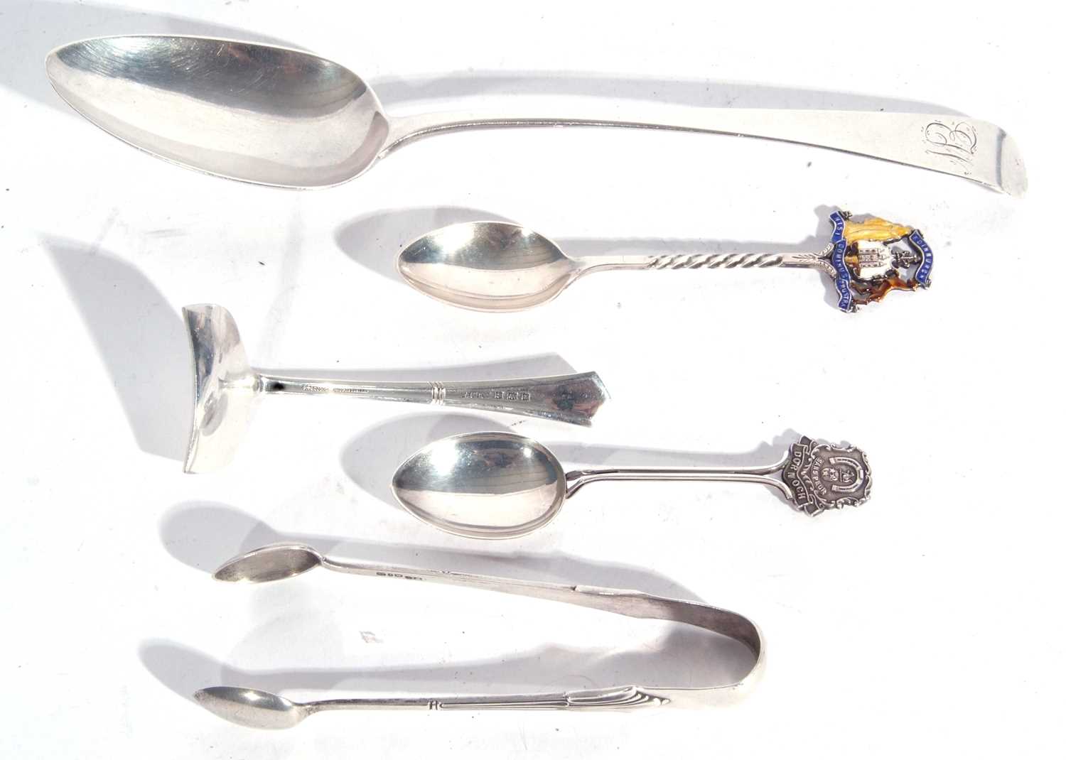Mixed Lot: George III silver Old English pattern table spoon, London 1813, maker's mark Mary & - Image 3 of 4