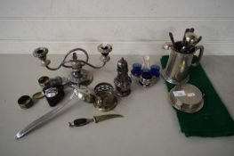 MIXED LOT - VARIOUS SILVER PLATED WARES TO INCLUDE CANDELABRA, CRUET ITEMS, CUTLERY ETC