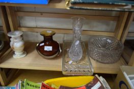 MIXED LOT: VARIOUS GLASS WARES, DRESSING TABLE TRAY, VASES, ALABASTER VASE