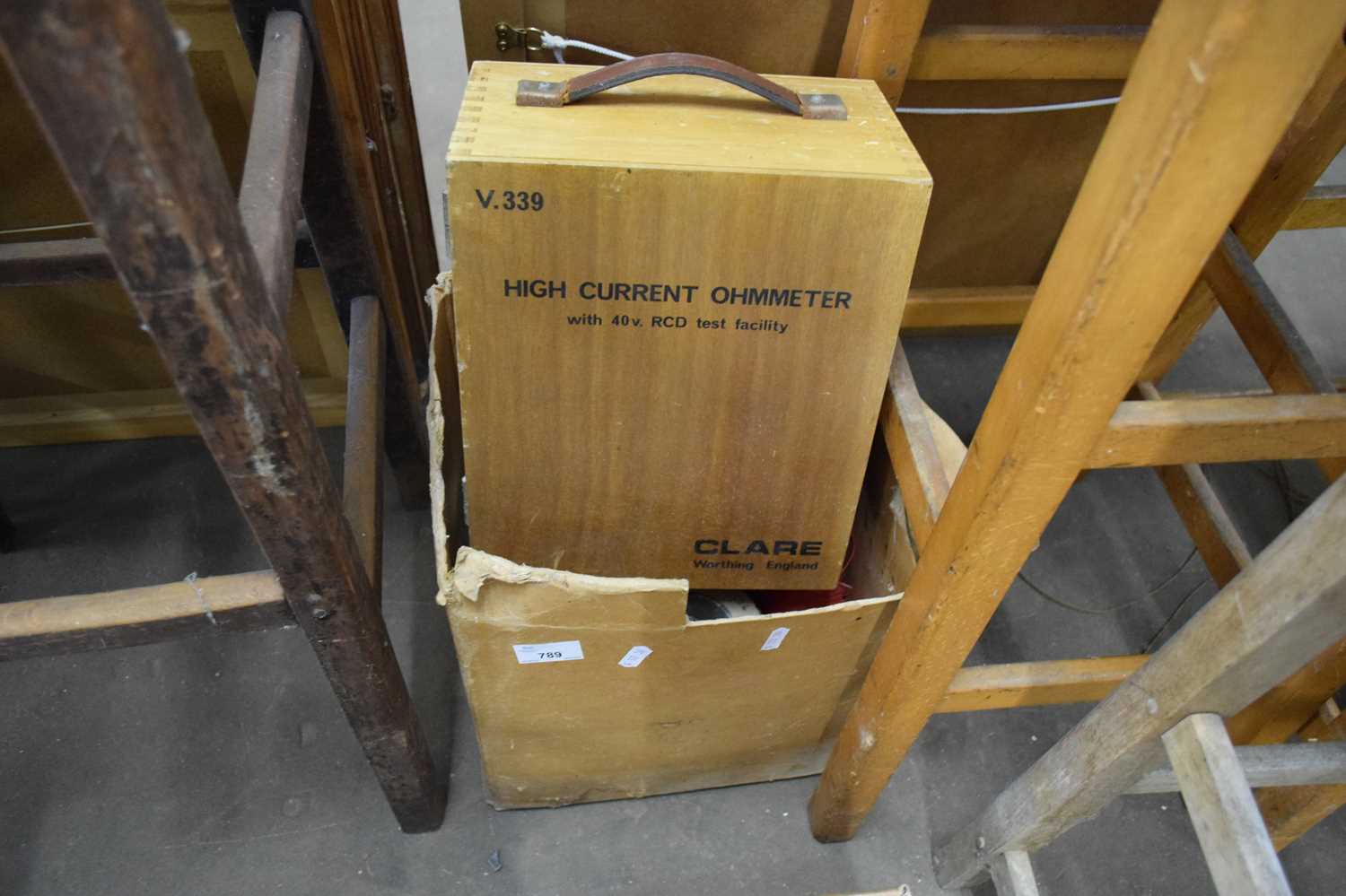 BOXED HIGH CURRENT OHM METER, TOGETHER WITH A QUANTITY OF VARIOUS ROLLED COPPER WIRE