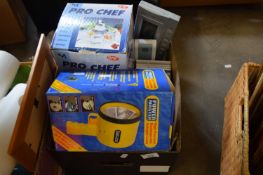 BOX OF MIXED WARES TO INCLUDE A PROCHEF FOOD PROCESSOR, HALOGEN LAMP ETC