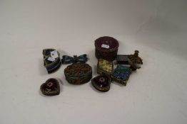 MIXED LOT : VARIOUS MODERN SMALL METAL AND ENAMELLED NOVELTY TRINKET BOXES