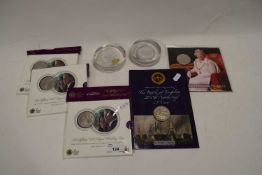 MIXED LOT COMPRISING PRINCE WILLIAM ROYAL WEDDING COMMEMORATIVE COINS, DIAMOND JUBILEE COMMEMORATIVE