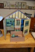 EARLY 20TH CENTURY PAINTED DOLLS HOUSE AND ACCOMPANYING FURNITURE AND ACCESSORIES