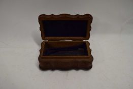 SMALL 19TH CENTURY CONTINENTAL JEWELLERY BOX WITH SERPENTINE FRONT AND FLORAL CARVED MOUNTS