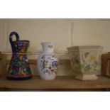 MIXED LOT : COMPRISING A JARDINIERE, JUG AND VASE (3)