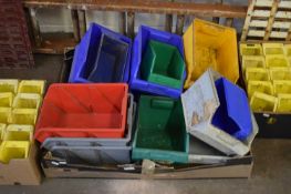 MIXED LOT : PLASTIC WORKSHOP TIDY TRAYS