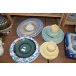 MIXED LOT CERAMICS TO INCLUDE OVAL MEAT PLATE, QUANTITY OF WOODS TABLE WARES ETC