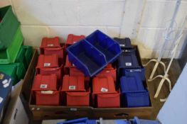 BOX OF RED AND BLUE PLASTIC WORKSHOP TIDY TRAYS