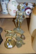 MIXED LOT : BRASS DOOR STOP FORMED AS A MILITARY FIGURE PLUS FURTHER SMALL BRASS WARES (5)