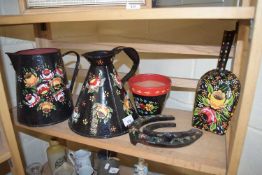 MIXED LOT VARIOUS BARGEWARE PAINTED JUGS, HORSESHOE AND OTHER ITEMS