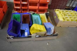 BOX OF MIXED PLASTIC WORKSHOP TIDY TRAYS