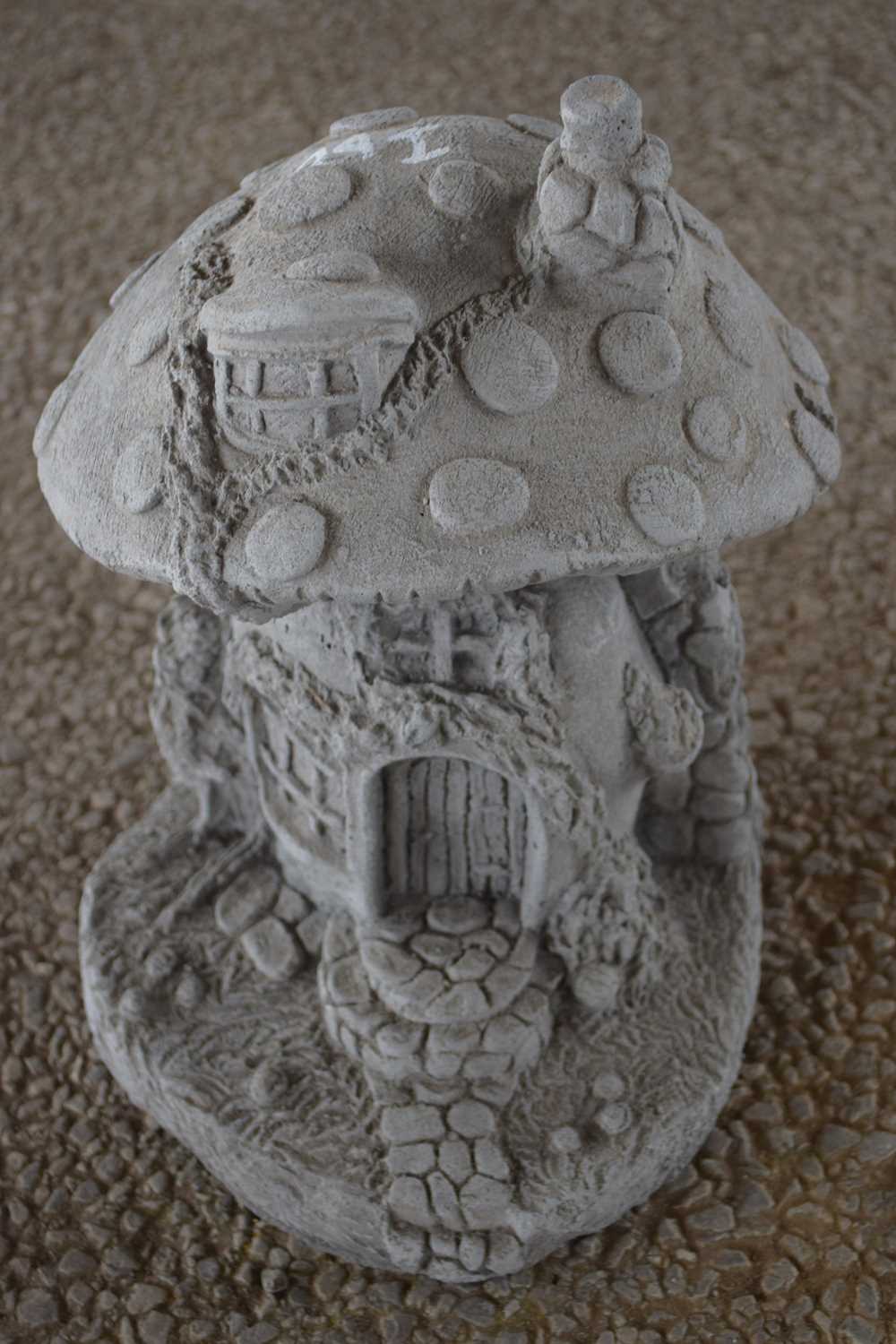 Composite pixie house/toadstool, height approx 30cm