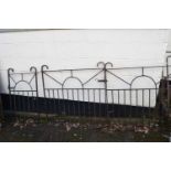1 Large vintage gate with matching smaller gate H: approx 1m W: approx 275cm (together)
