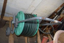 Hose reel with hose