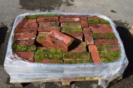 Qty of red bricks L: approx 23.5cm W: approx 11.5cm H: approx 7cm
