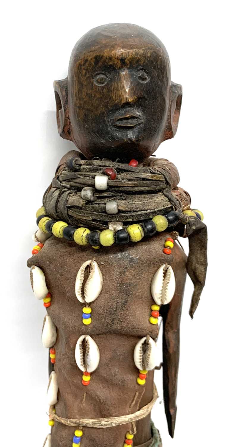 A kenyan decorated doll probably from the Samburu tribe - Image 2 of 5