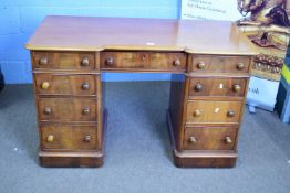 Victorian mahogany twin pedestal 8-drawer desk with turned knob handles, 122cm wide