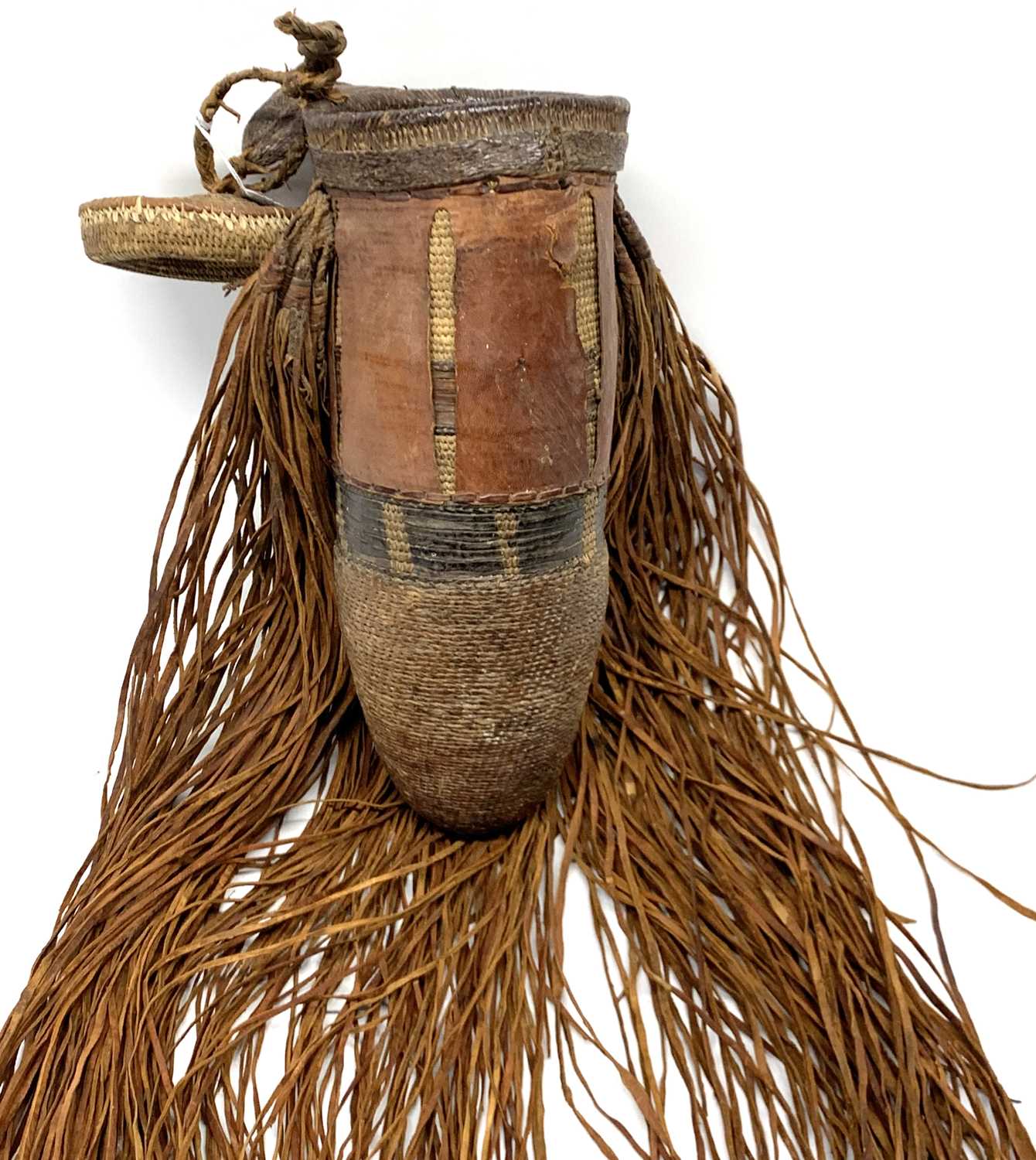 A Sudanese Shilluk jewellery basket - Image 3 of 5