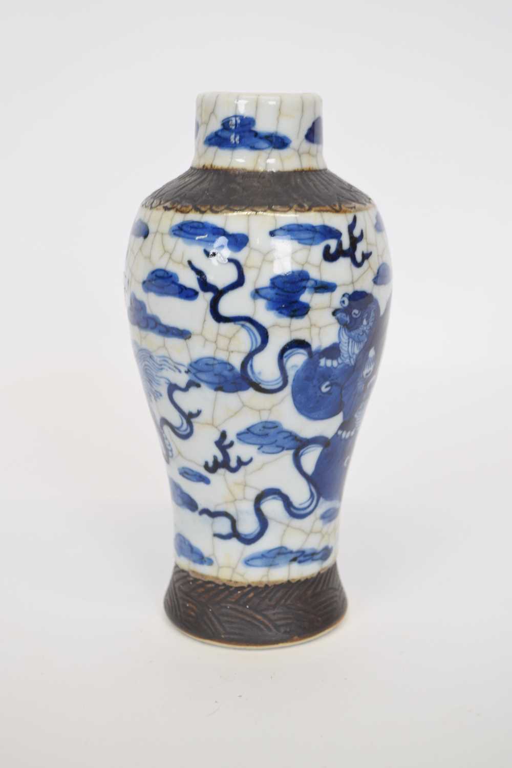 Chinese porcelain crackle ware vase of baluster shape with underglaze blue design of dragon - Image 3 of 6