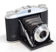 A VINTAGE AGFA ISOLETTE II FOLDING BELLOWS MEDIUM FORMAT 120 FILM CAMERA