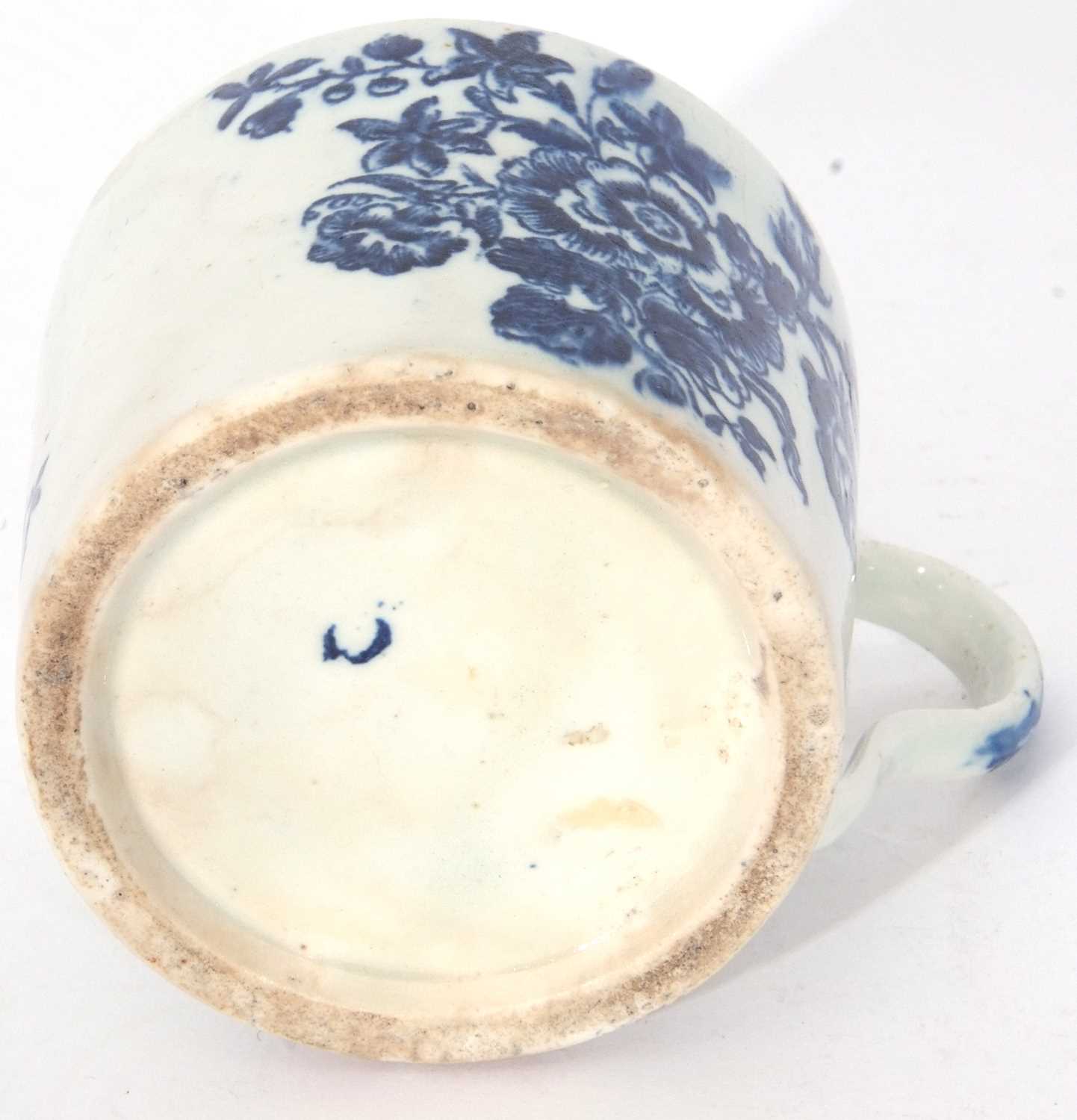 Rare Lowestoft Porcelain Mustard Pot c.1775 with ear shaped handle decorated with a Worcester - Image 7 of 8