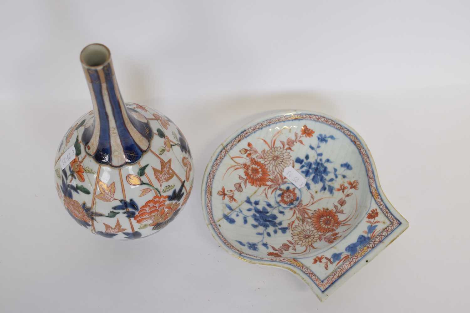 Japanese porcelain vase with an Imari design (cracked and re-stuck), together with an Imari large - Image 2 of 4