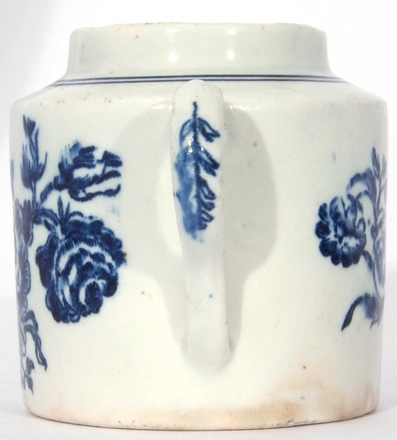 Rare Lowestoft Porcelain Mustard Pot c.1775 with ear shaped handle decorated with a Worcester - Image 3 of 8