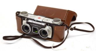 A VINTAGE KODAK STEREO 3D 35MM CAMERA