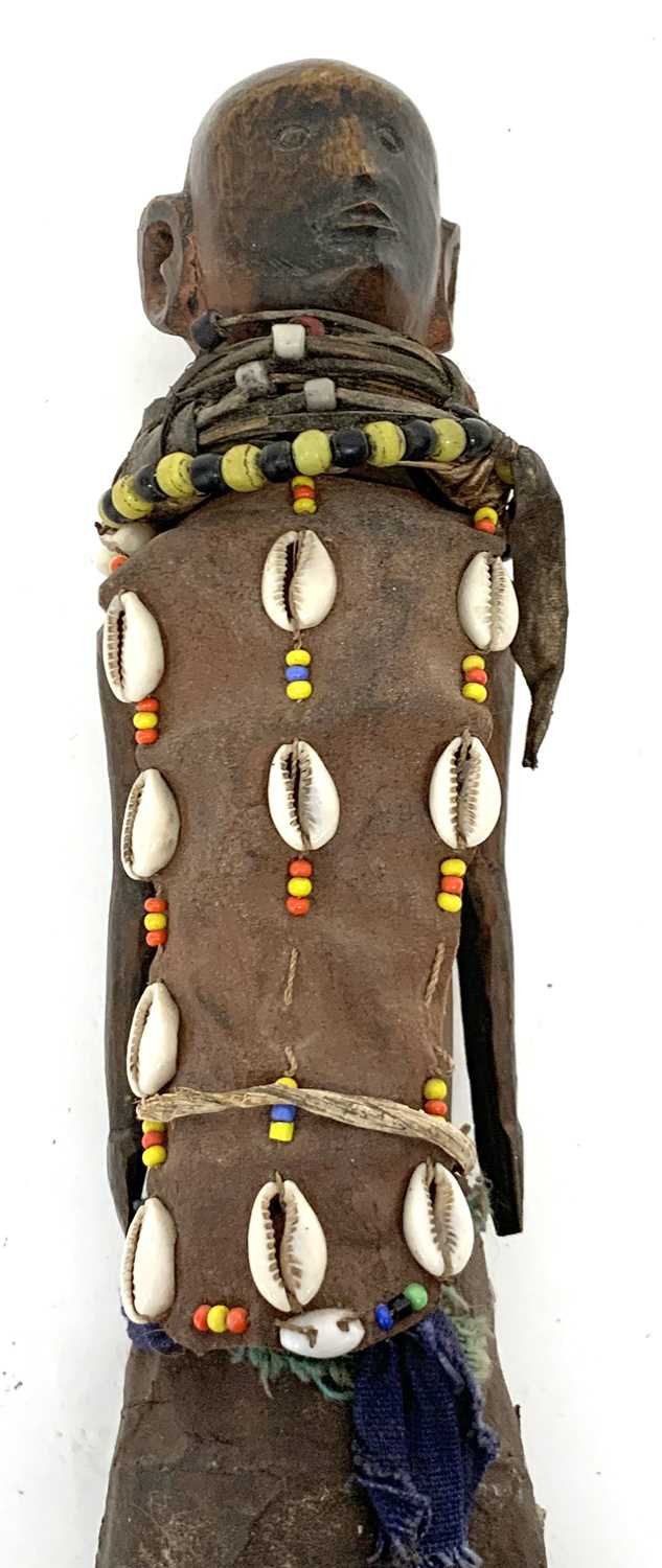 A kenyan decorated doll probably from the Samburu tribe - Image 3 of 5