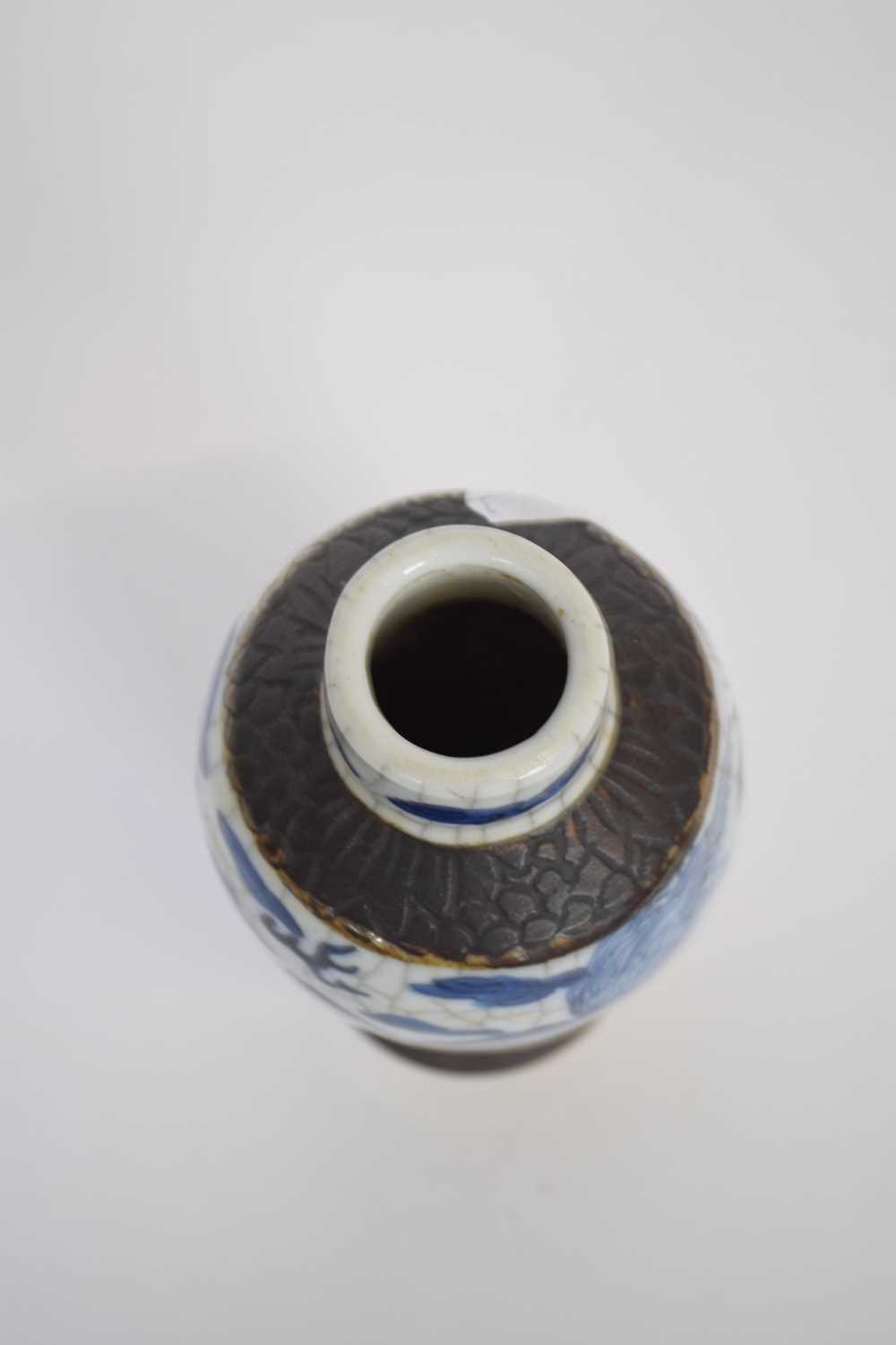 Chinese porcelain crackle ware vase of baluster shape with underglaze blue design of dragon - Image 5 of 6