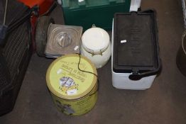 MIXED LOT : THERMOS COOL BOX, VARIOUS STORAGE BOXES, FIRST AID CASE ETC
