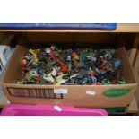 BOX VARIOUS PLASTIC TOY SOLDIERS AND OTHER FIGURES
